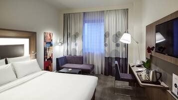 Superior Room, 1 Queen Bed with Sofa bed | Minibar, in-room safe, desk, soundproofing