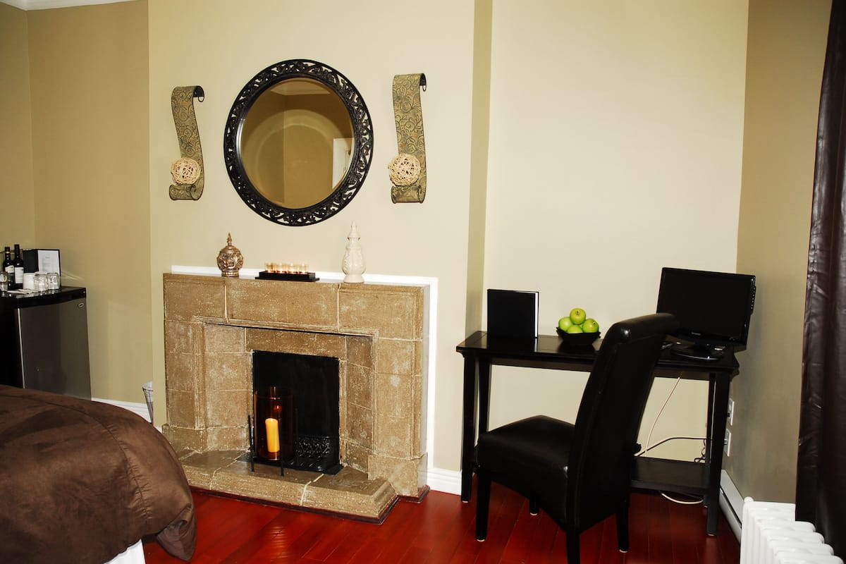King Room, 1 King Bed, Ensuite | Room amenity