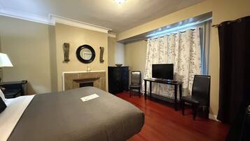 King Room, 1 King Bed, Ensuite