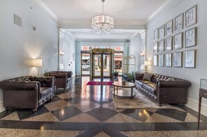 Lobby - The Gin Hotel, an Ascend Collection Hotel (Lexington)