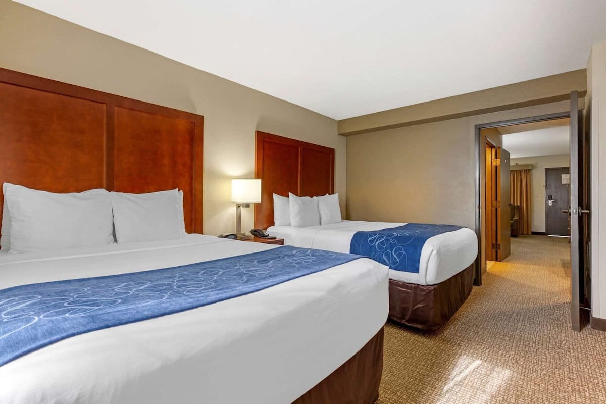 1 makuuhuone, tallelokero huoneessa, työpöytä, pimennysverhot