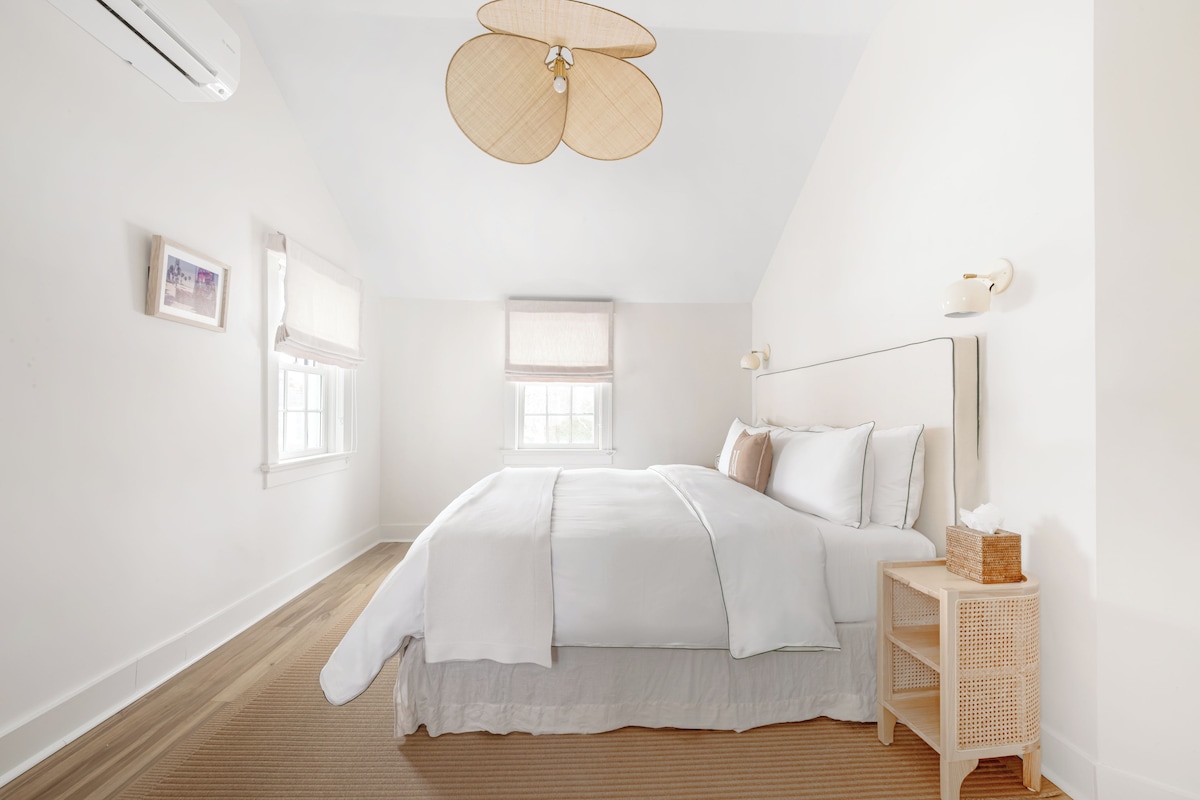 Maidstone King Suite | Frette Italian sheets, premium bedding, minibar, in-room safe