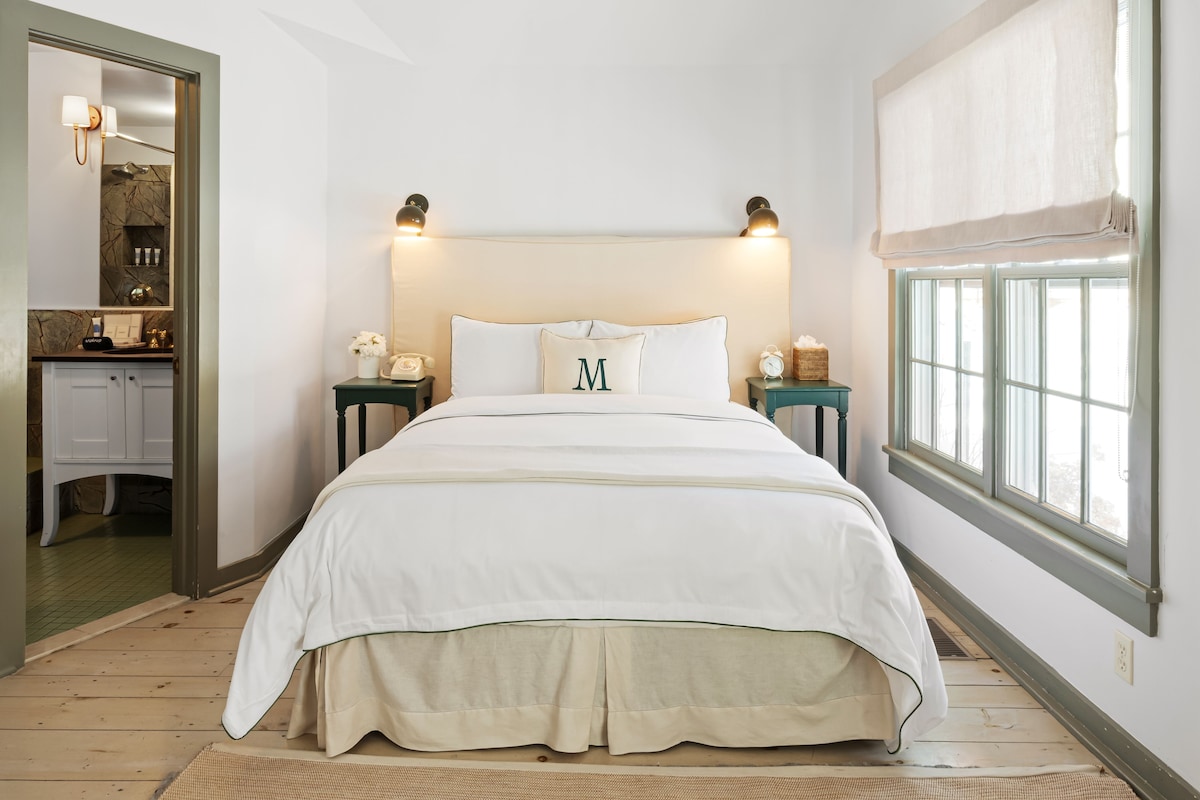 Lily Pond Lane Cottage | Frette Italian sheets, premium bedding, minibar, in-room safe