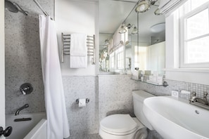 Classic Queen | Bathroom | Designer toiletries, hair dryer, bathrobes, slippers - The Maidstone (East Hampton)