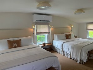 Quarto standard, várias camas | 1 quarto, lençóis italianos Frette, roupas de cama premium, frigobar