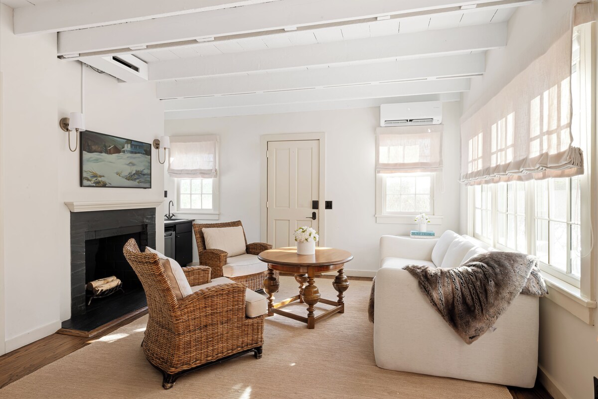 Further Lane Cottage | Frette Italian sheets, premium bedding, minibar, in-room safe