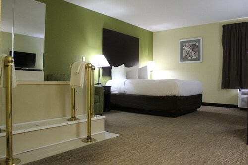 Quality Inn & Suites University Area