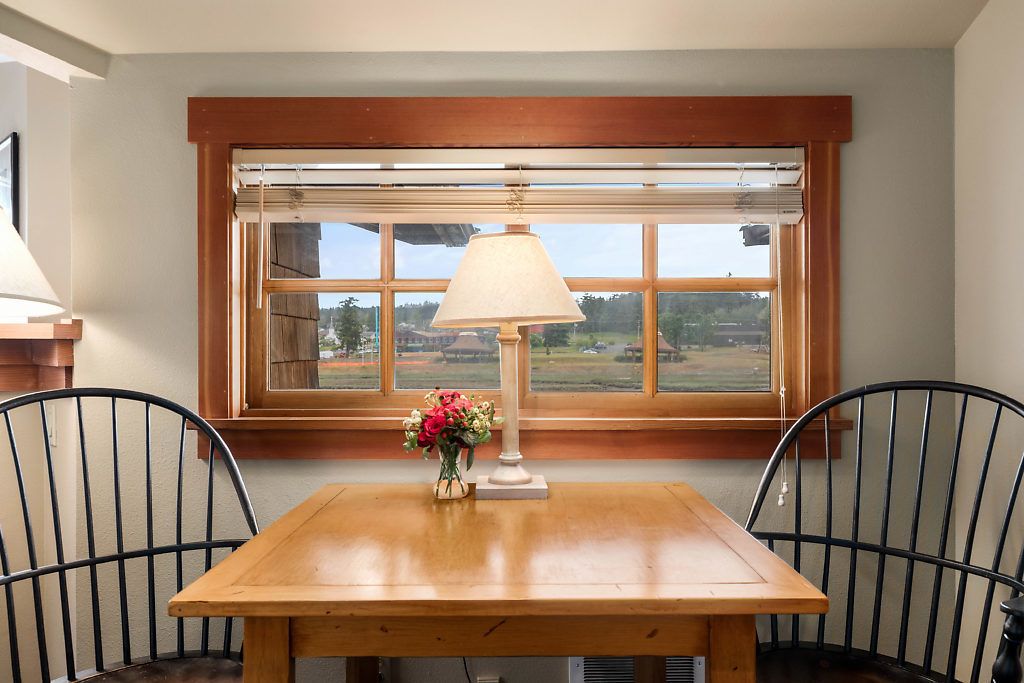 king suite with jetted tub non view | premium bedding, in-room safe, desk, free wifi