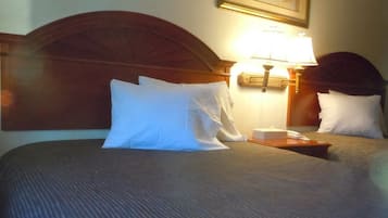 Standard Queen Room, 1 Queen Bed | Free WiFi, bed sheets