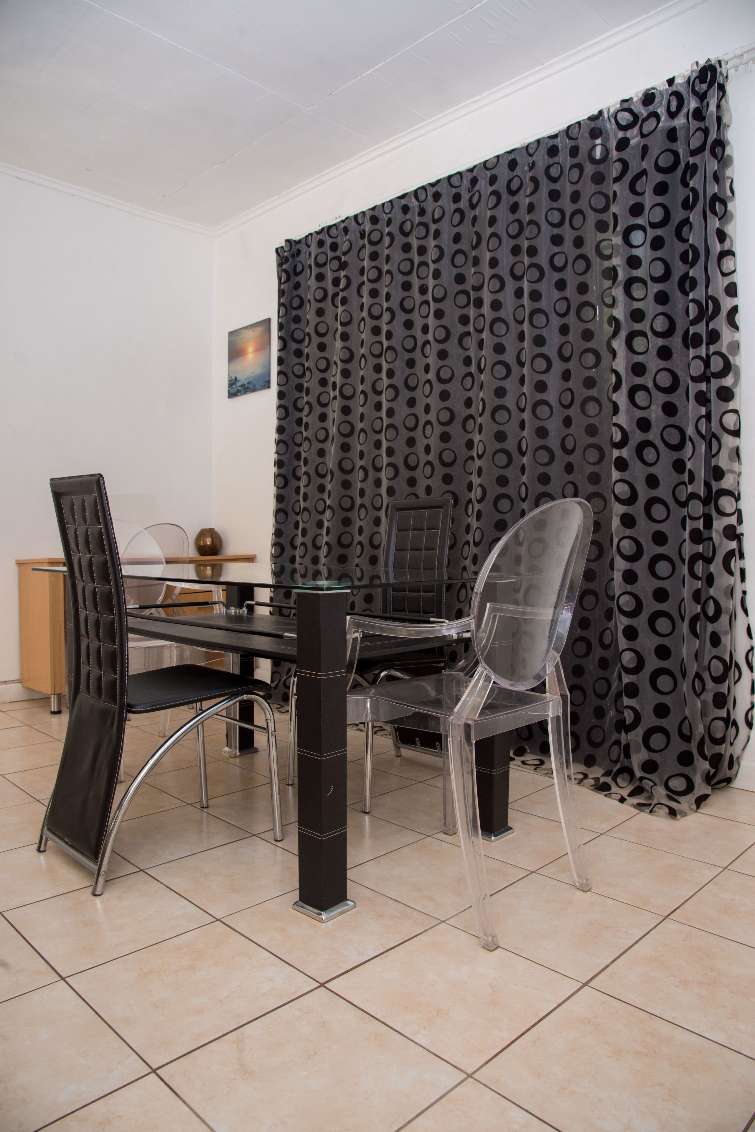 Apartment, 2 Bedrooms | In-room dining