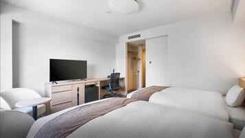 WiFi (free), bed sheets