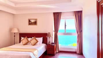 Superior-dobbeltværelse - havudsigt | Premium-sengetøj, minibar, pengeskab på værelset, skrivebord
