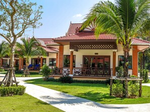 Villa (Sunset Beach Side) | Halaman dalam