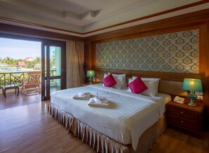 Grand Deluxe with Balcony