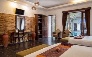 Minibar, caja de seguridad en la habitación y decoración personalizada 