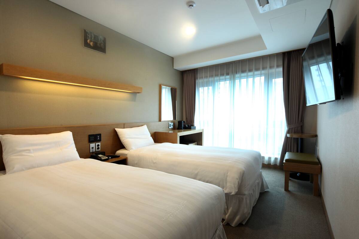 Standard Twin Room