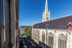 Premium bedding, desk, blackout drapes, iron/ironing board - Hotel Saint Maurice (Lille)