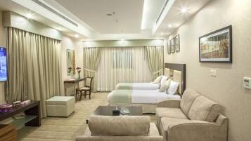 Doppel- oder Zweibettzimmer | Minibar, Zimmersafe, Bügeleisen/Bügelbrett, kostenloses WLAN