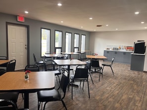 Free daily continental breakfast