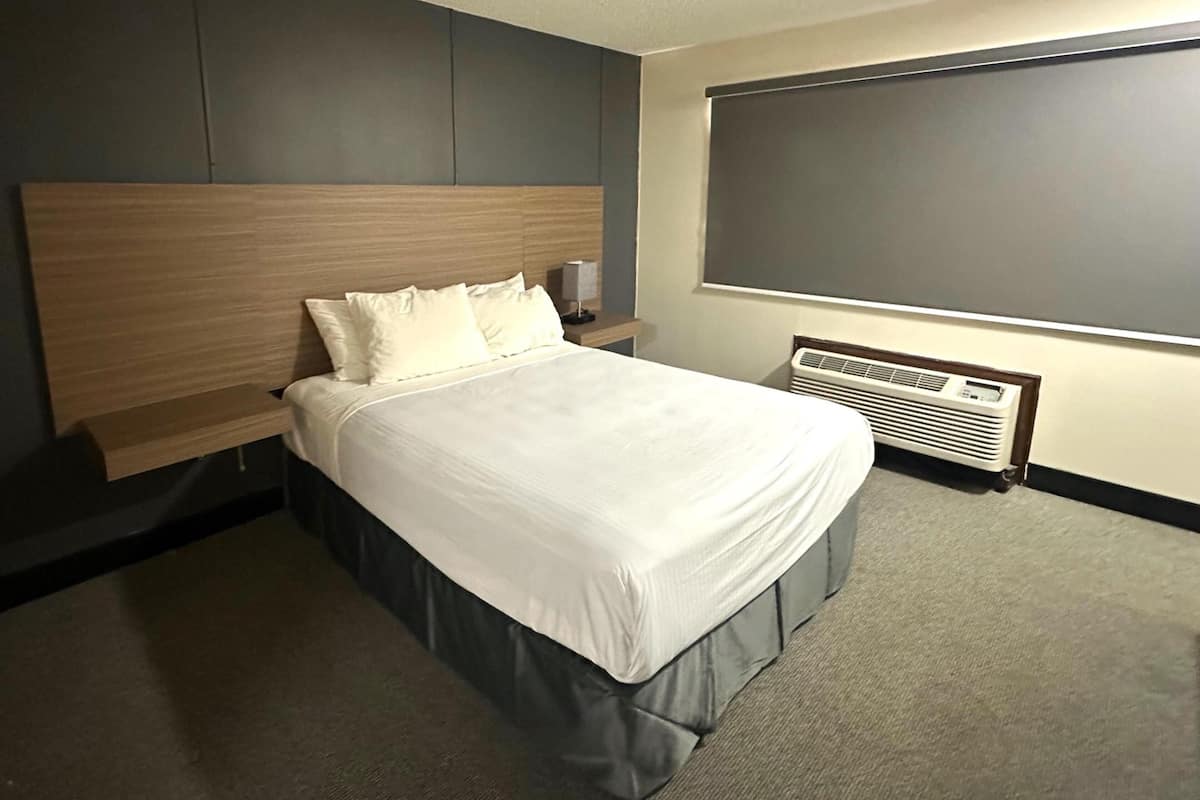Family Suite, Multiple Beds, Non Smoking, Kitchenette