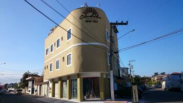 Fachada da propriedade