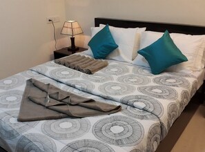 Sengetøy av topp kvalitet og senger med overmadrass