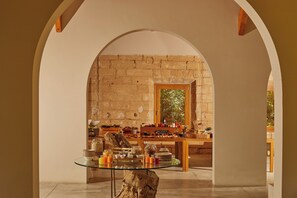 Daily buffet breakfast for a fee