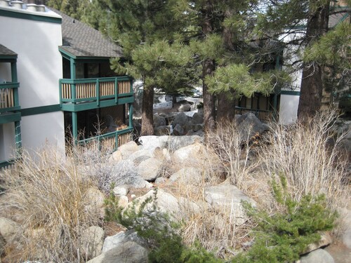 Sherwin Villas by Mammoth Res Bureau