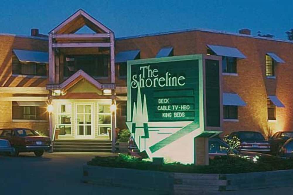 The Shoreline Inn