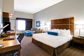 Desk, iron/ironing board, rollaway beds, free WiFi