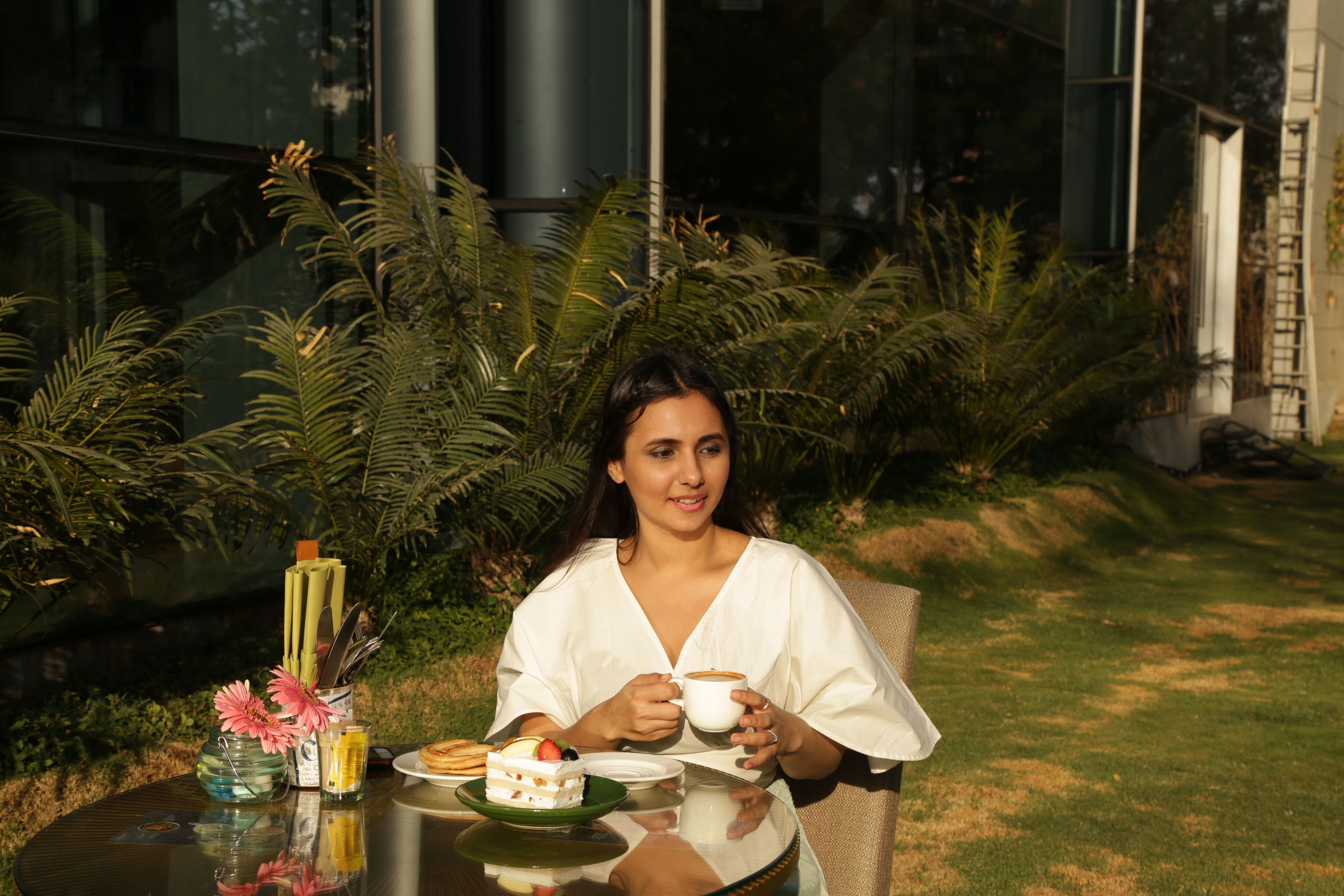 3 restaurants, breakfast, lunch, dinner served; Italian cuisine