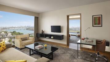 Premium bedding, minibar, in-room safe, desk