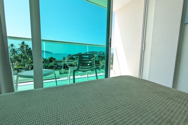 In-room safe, iron/ironing board, free WiFi, bed sheets