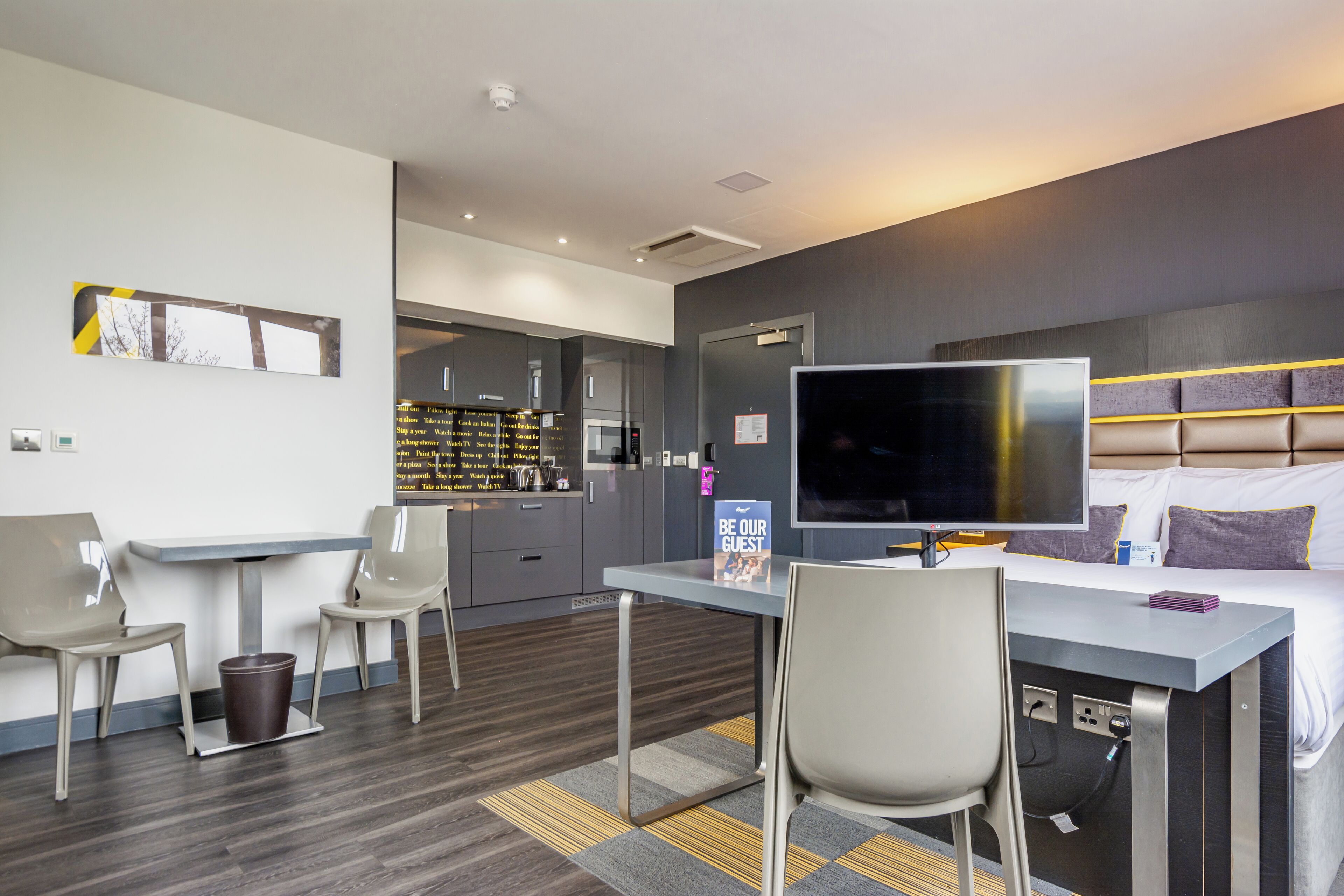 Foto - Roomzzz Chester City