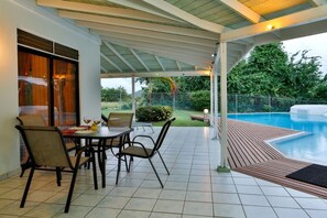 Outdoor pool - Villa Harmony (Gros Islet)