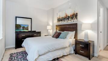 Apartment, 2 Bedrooms | 1 bedroom, premium bedding, desk, iron/ironing board