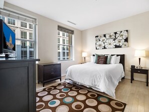 1 bedroom, premium bedding, desk, iron/ironing board - Global Luxury Suites at The White House (Washington)