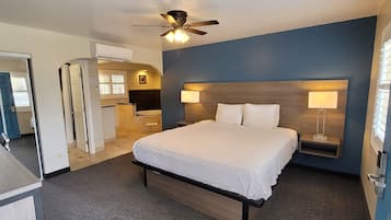 Junior suite, 1 kingsize bed, hot tub | Lakens van Egyptisch katoen, luxe beddengoed, Tempur Pedic-bedden