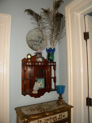 Suite, 2 queensize-senger (French Suite) | Sengetøy av topp kvalitet, dundyner og individuelt dekorert