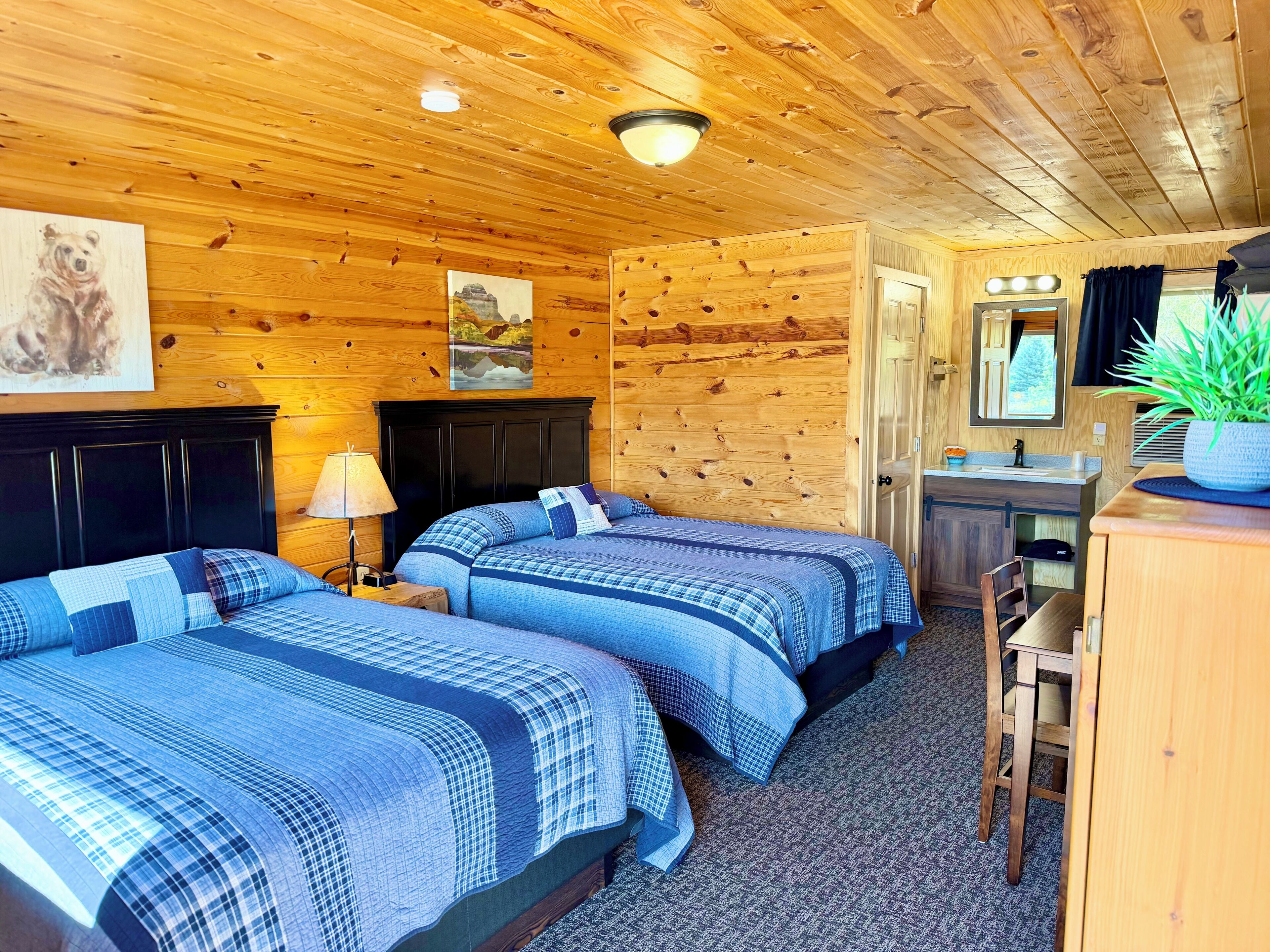 Family Double Room, 2 Queen Beds, Kitchenette