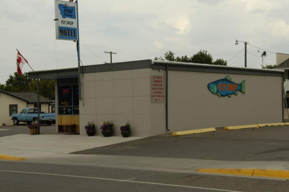 Trout Montana Motel