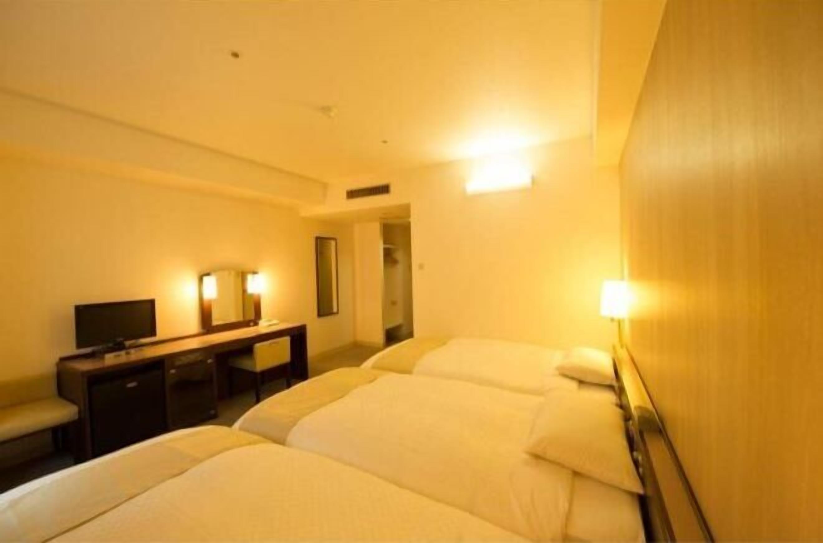 Skrivbord, mörkläggningsgardiner, gratis wi-fi och sängkläder