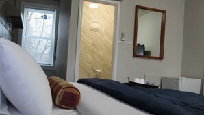华丽客房, 1 张特大床 | 防过敏的被褥、办公桌、免费 WiFi、床单