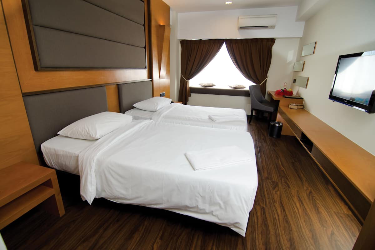 1 bedroom, minibar, in-room safe, desk