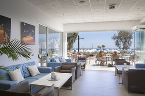 Lounge - Harmony Bay Hotel (Limassol)