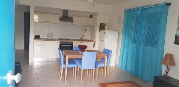 Apartment, 1 Bedroom, Terrace | Private kitchen | Fridge, stovetop, cookware/dishes/utensils