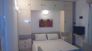 Standard-Studio, 1 Doppelbett, Kochnische