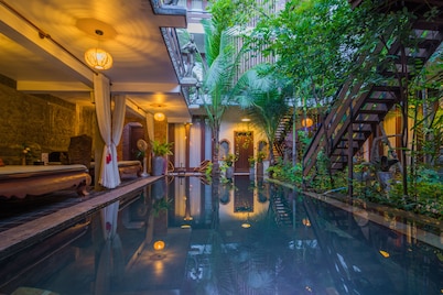 Cambana d'Angkor Suites