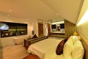 Solitaire Suite, 1 King Bed, Balcony - Solitaire Damnak Villa Hotel (Siem Reap)