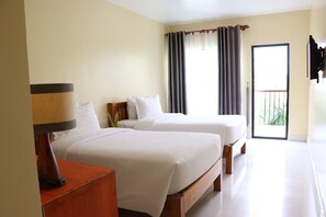 Kamar Twin Superior | Seprai premium, minibar, brankas, dan didekorasi berbeda-beda